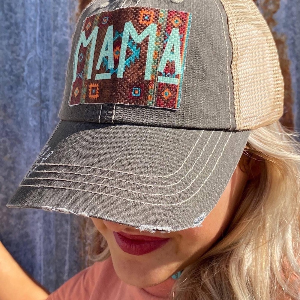 Mama hat